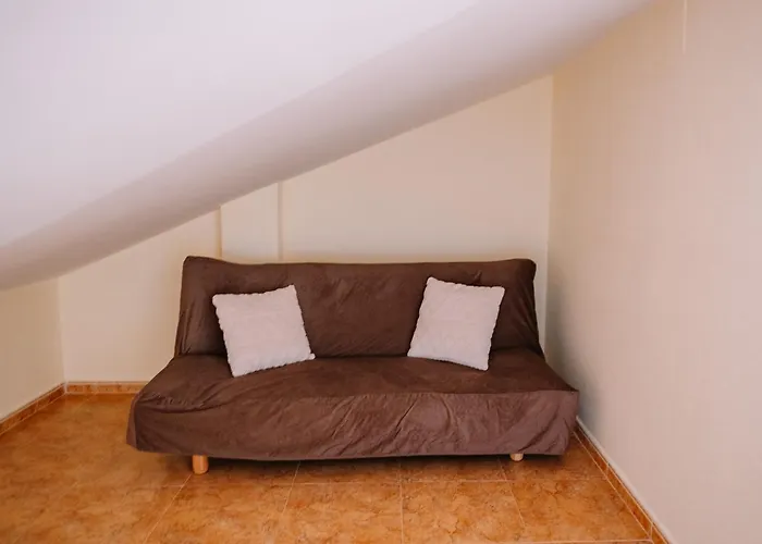 Atico Duplex Con Piscina Marcolina